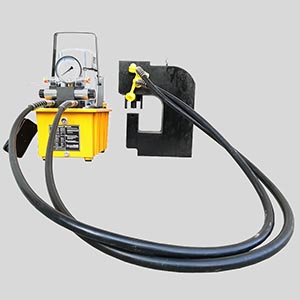 Electric pump driven hydraulic puncher